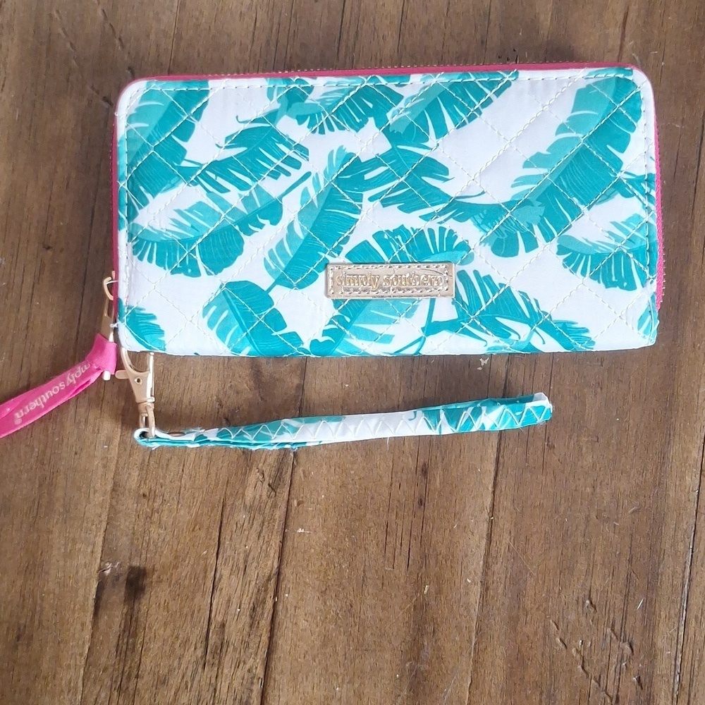 Simply Southern Green Palm Leaf Quilted Wristlet Wallet | Water-Resistant